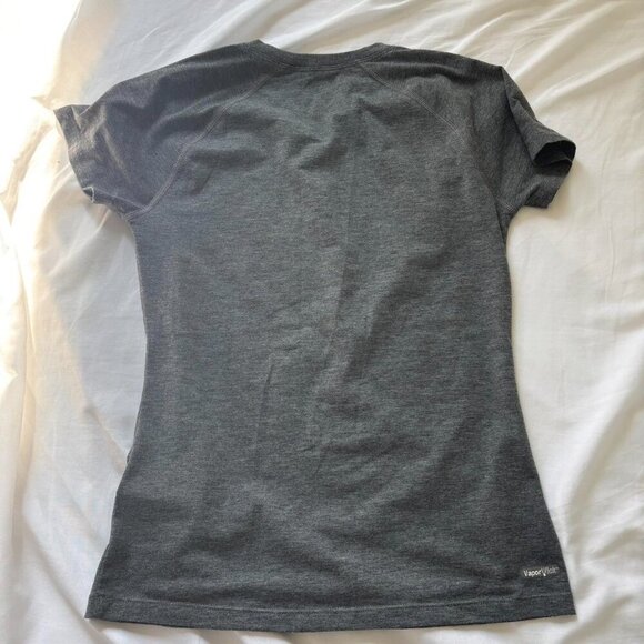 the north face grey t shirt - Picture 3 of 3